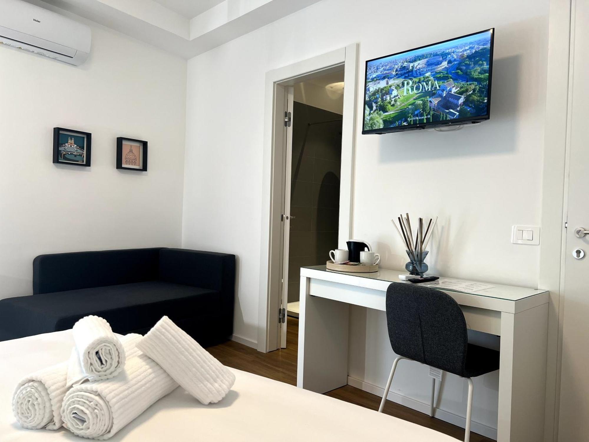 Near Vatican, Irnerio 47 Guest House Рим Екстер'єр фото