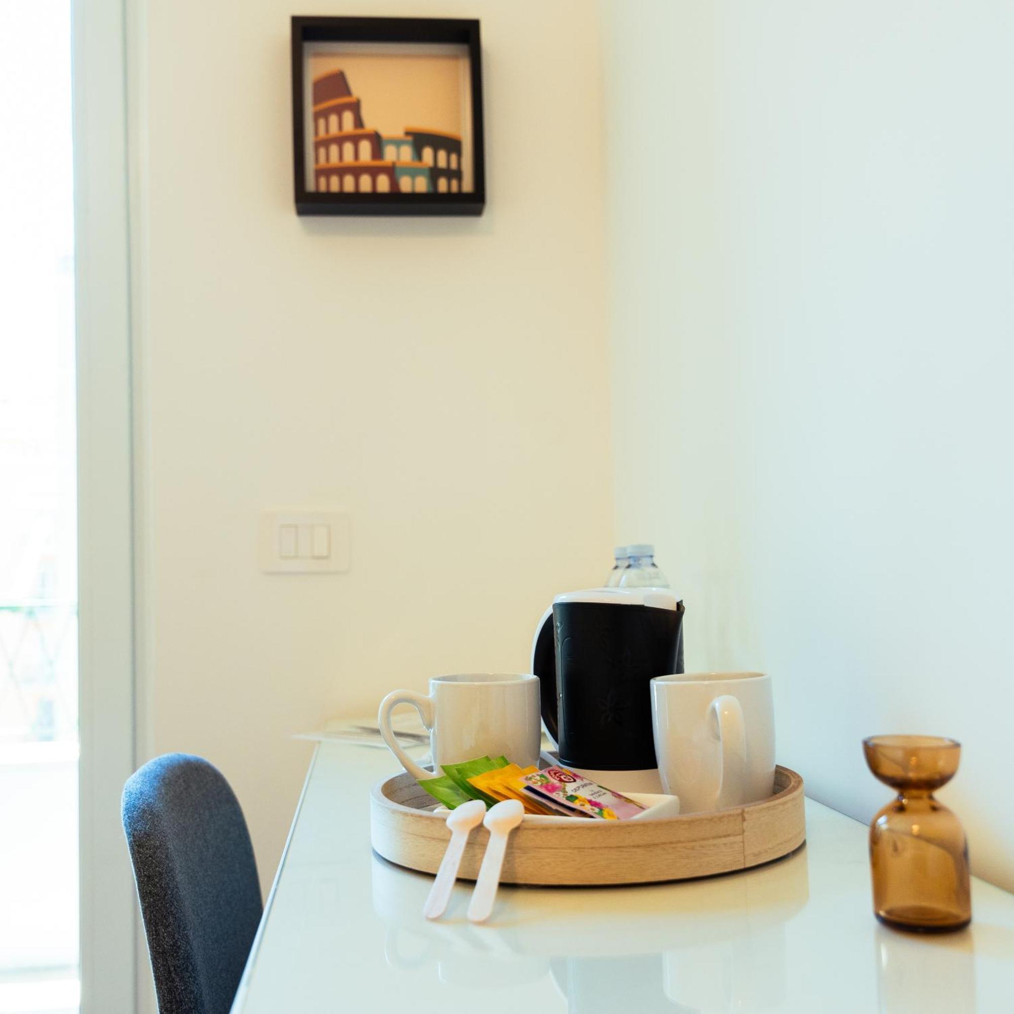 Near Vatican, Irnerio 47 Guest House Рим Екстер'єр фото