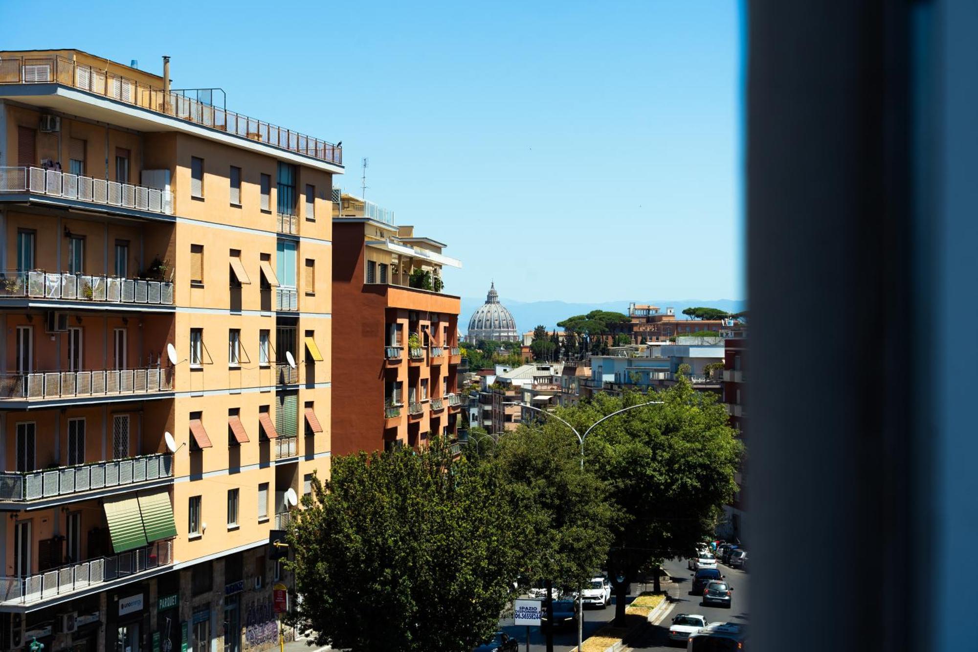 Near Vatican, Irnerio 47 Guest House Рим Екстер'єр фото