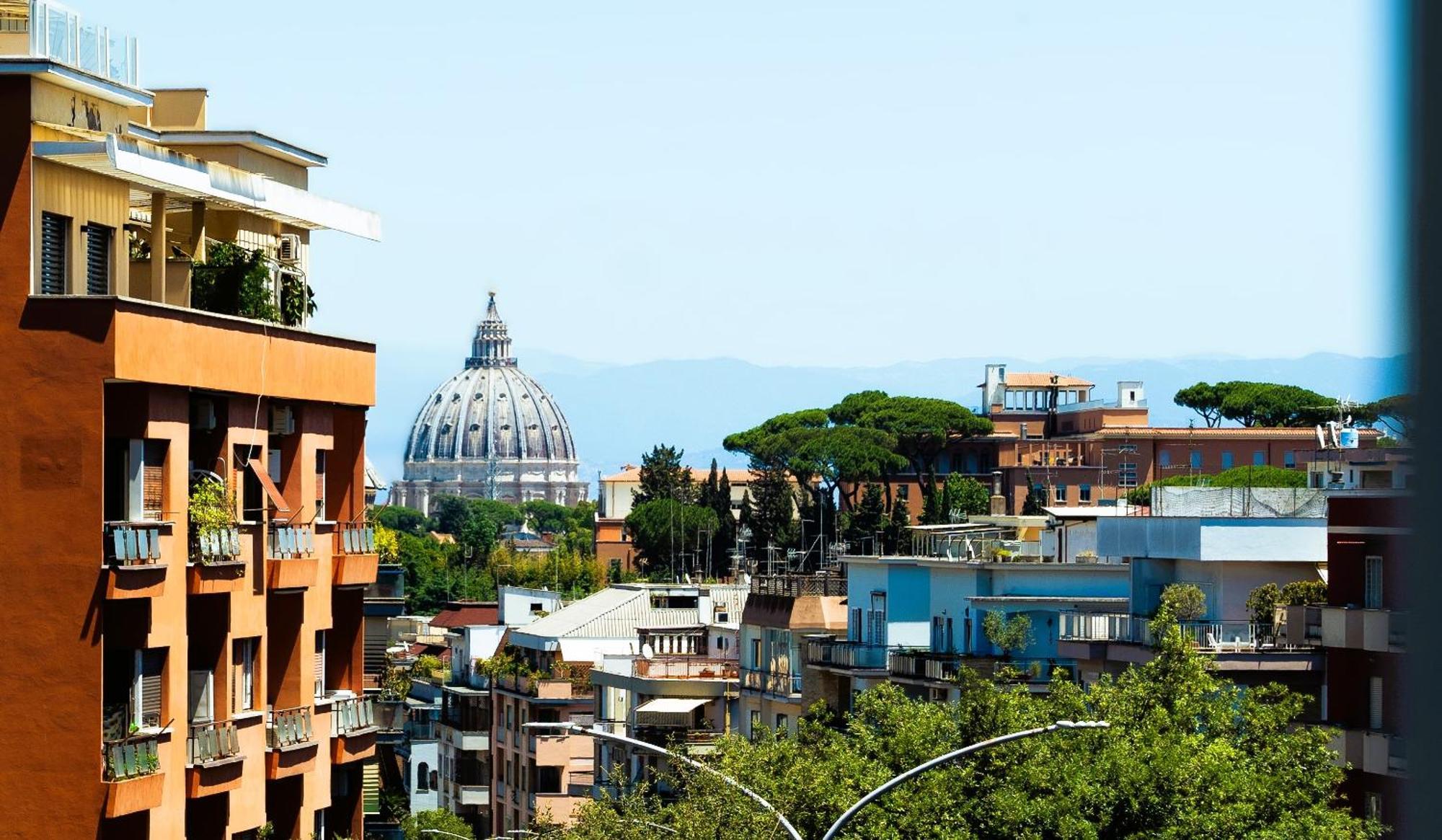 Near Vatican, Irnerio 47 Guest House Рим Екстер'єр фото